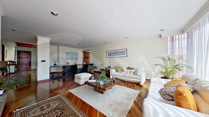 Apartamento de 3 alcobas en venta en Santa Barbara Central, Bogotá, 218 m² · foto 5 de 24