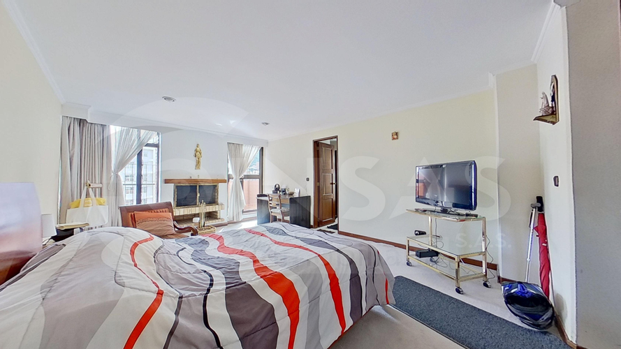 Apartamento de 3 alcobas en venta en Santa Barbara Central, Bogotá, 218 m² · foto 17 de 24