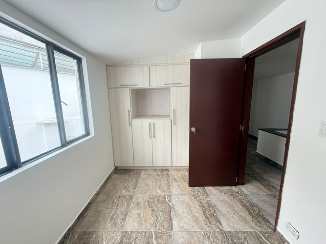 Casa de 5 alcobas en venta en Avenida Kevin Angel, Manizales, 131 m² · foto 6 de 13