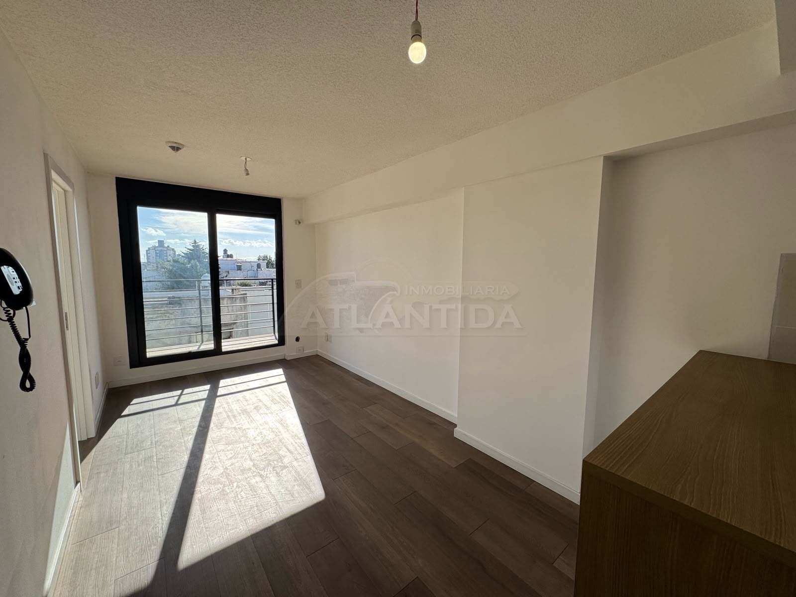Alquiler Apartamento En Ventura Terrazas | 1 Dormitorio Con Balcón Al Frente | La Blanqueada, Monte Caseros. Inm Atlántida