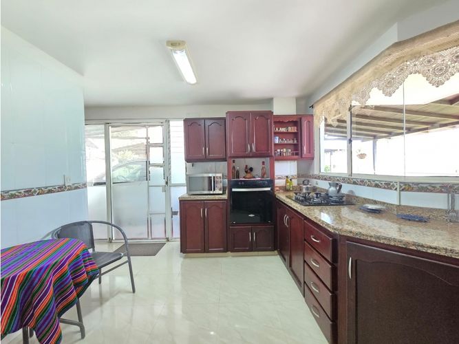 Casa de 4 alcobas en venta en Avenida Centenario, Armenia, 202 m² · foto 7 de 24