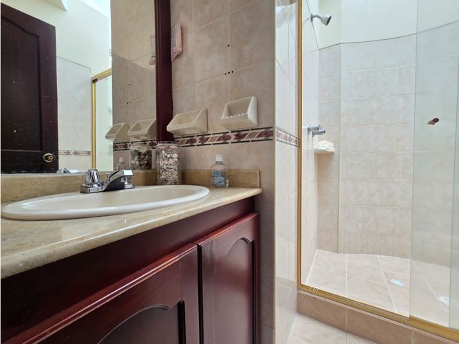 Casa de 4 alcobas en venta en Avenida Centenario, Armenia, 202 m² · foto 15 de 24