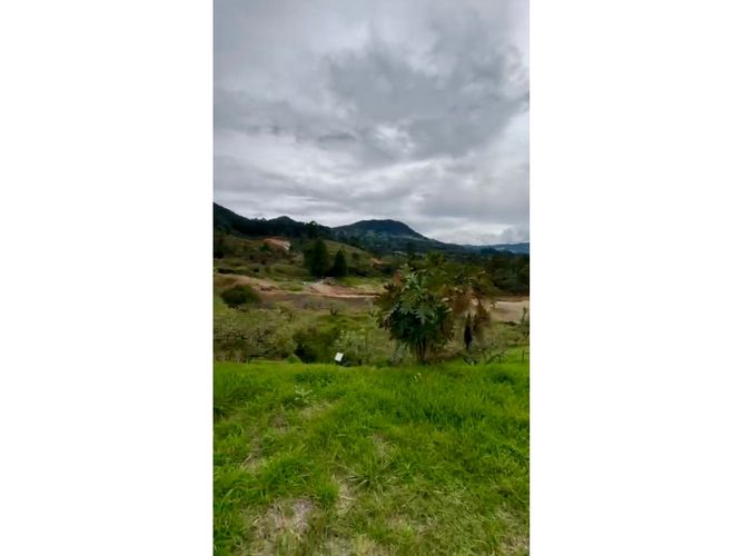 Lote en venta en Quirama, Rionegro, 2600 m² · foto 6 de 9