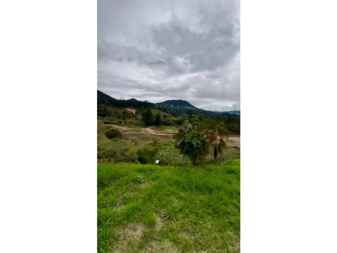 Lote en venta en Quirama, Rionegro, 2600 m² · foto 8 de 9