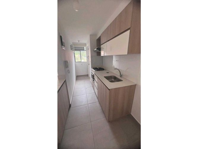 Apartamento de 2 alcobas en venta en Vegas De San Jose, Sabaneta, 71 m² · foto 4 de 14