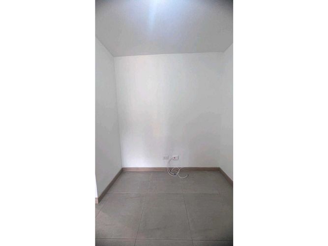 Apartamento de 2 alcobas en venta en Vegas De San Jose, Sabaneta, 71 m² · foto 10 de 14