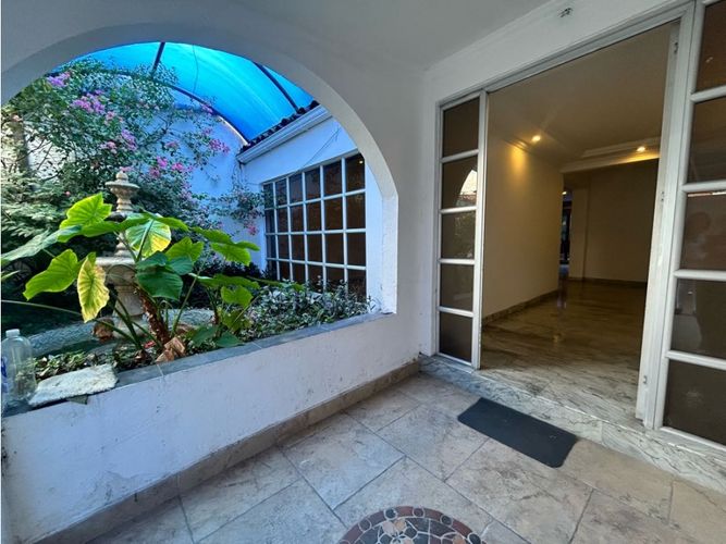 Casa en venta en Niza, Bogotá · foto 2 de 11