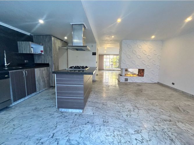 Casa en venta en Niza, Bogotá · foto 9 de 11