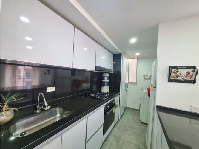 Apartamento de 3 alcobas en venta en Conjunto Residencial Abundara, Madrid, 64 m² · foto 3 de 22