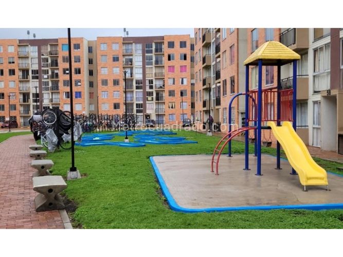 Apartamento de 3 alcobas en venta en Conjunto Residencial Abundara, Madrid, 64 m² · foto 22 de 22