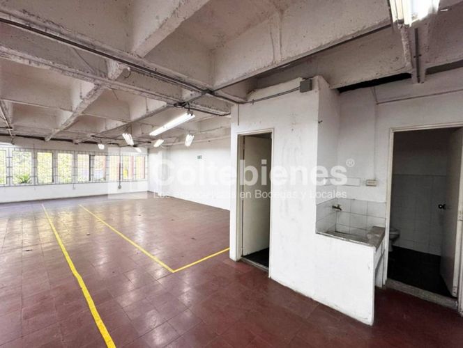 Local en arriendo en Perpetuo Socorro, Medellín, 150 m² · foto 4 de 24