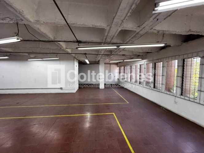Local en arriendo en Perpetuo Socorro, Medellín, 150 m² · foto 7 de 24