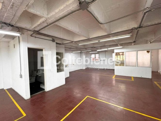 Local en arriendo en Perpetuo Socorro, Medellín, 150 m² · foto 14 de 24
