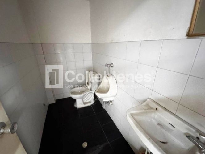 Local en arriendo en Perpetuo Socorro, Medellín, 150 m² · foto 15 de 24