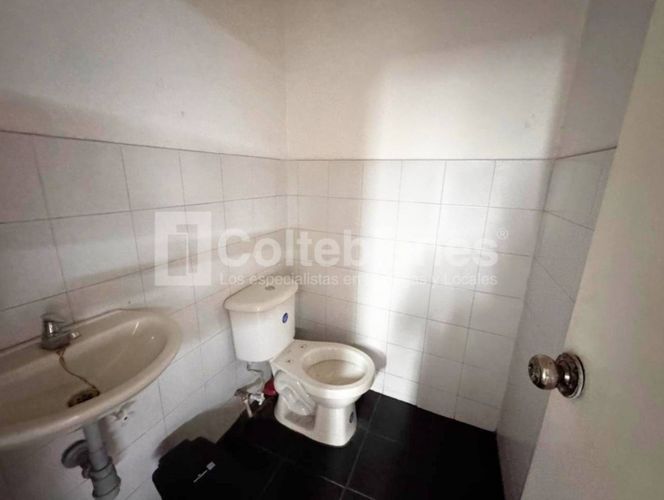 Local en arriendo en Perpetuo Socorro, Medellín, 150 m² · foto 16 de 24