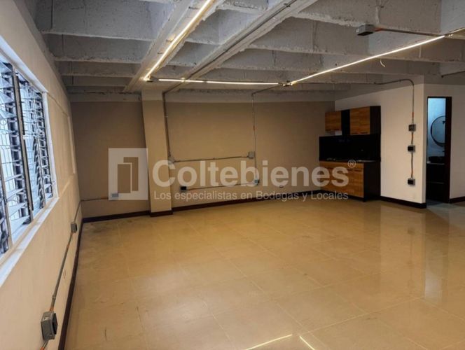 Local en arriendo en Perpetuo Socorro, Medellín, 59 m² · foto 3 de 16