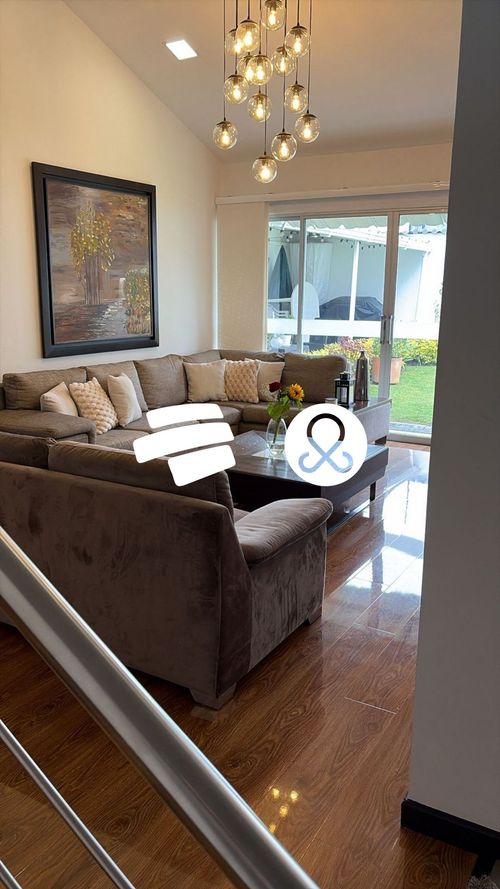 Casa de 5 alcobas en venta en Niza, Bogotá, 325 m² · foto 4 de 17