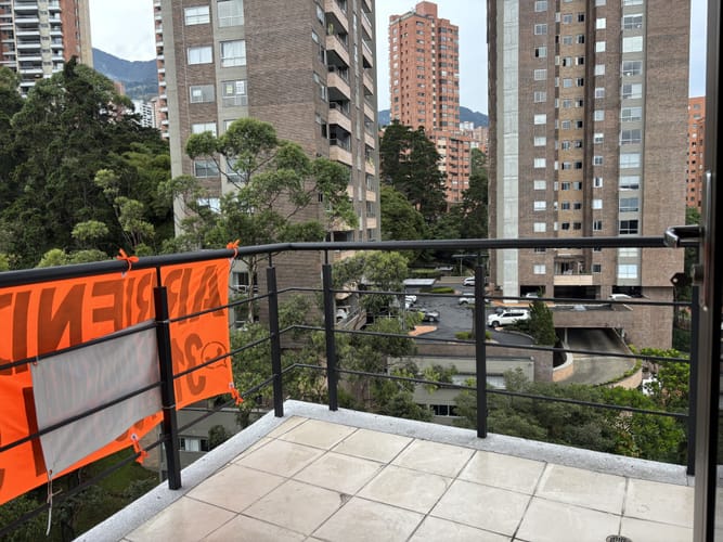 Oficina en venta en La Esperanza No.2, Medellín, 54 m² · foto 4 de 11