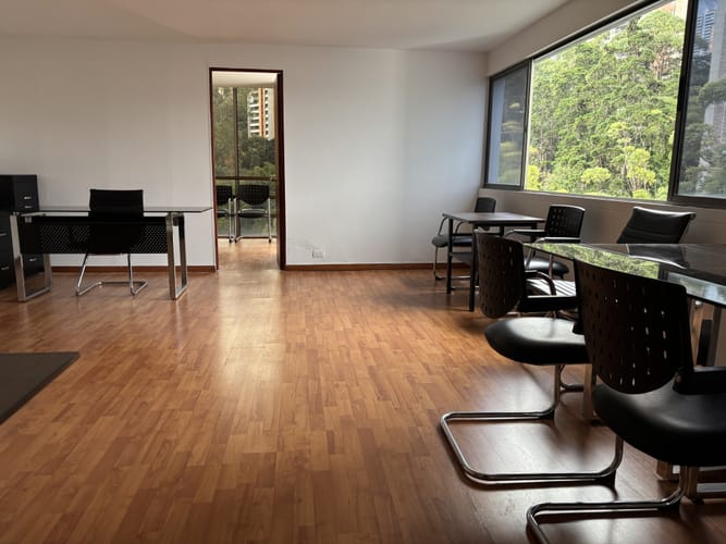 Oficina en venta en La Esperanza No.2, Medellín, 54 m² · foto 5 de 11