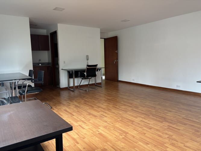Oficina en venta en La Esperanza No.2, Medellín, 54 m² · foto 9 de 11
