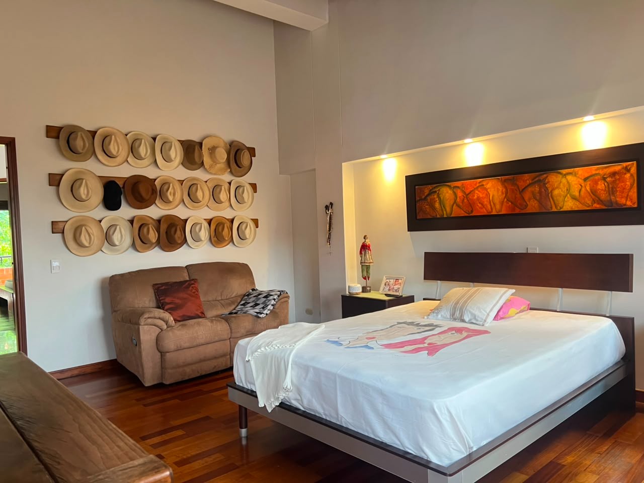 Casa en arriendo en Camino Verde, Envigado · foto 2 de 20