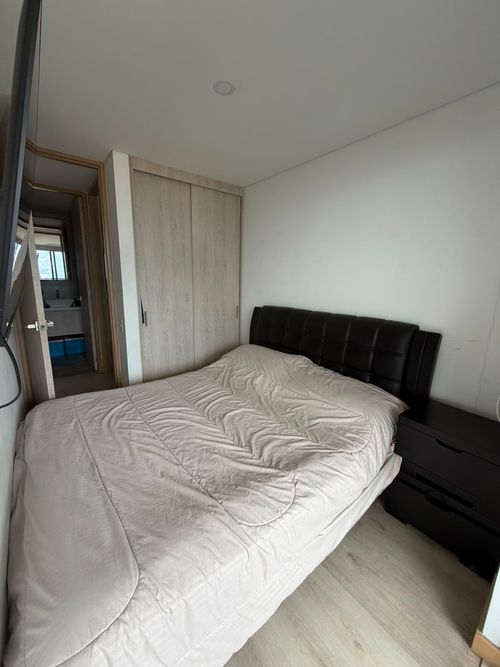 Apartamento de 3 alcobas en venta en Loma De Las Brujas, Envigado, 101 m² · foto 16 de 24