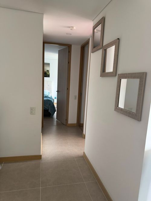Apartamento de 3 alcobas en venta en Loma De Las Brujas, Envigado, 101 m² · foto 13 de 24