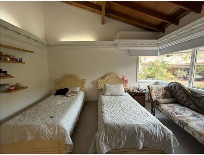 Casa de 4 alcobas en venta en El Diamante No. 2, Medellín, 265 m² · foto 12 de 14