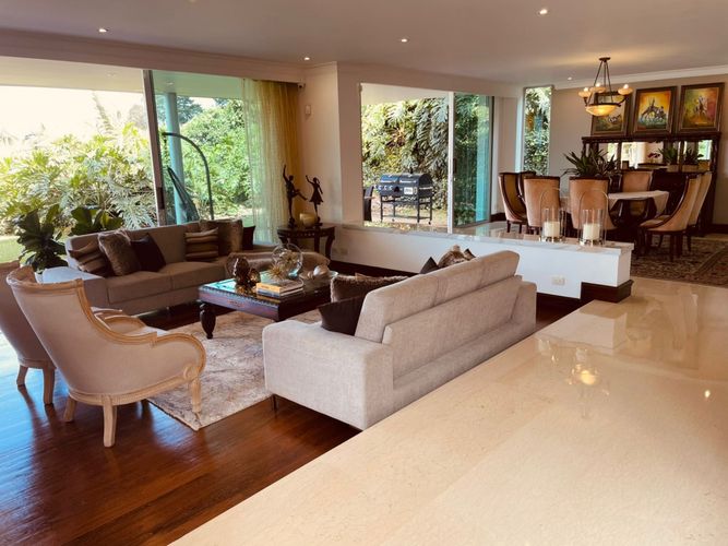 Casa de 5 alcobas en venta en Astorga, Medellín, 658 m² · foto 4 de 17