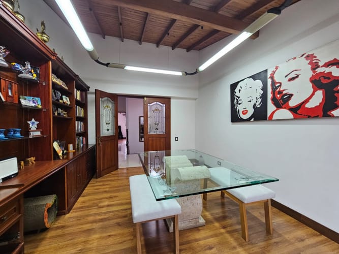 Casa de 7 alcobas en venta en Loma Del Chocho, Envigado, 350 m² · foto 7 de 24