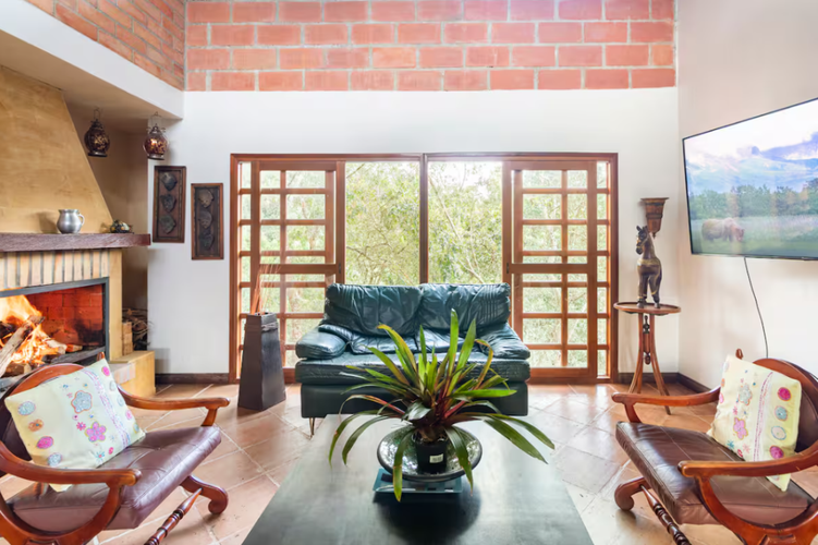 Finca en venta en Piedras Blancas, Guarne, 251 m² · foto 3 de 13