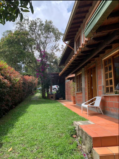 Finca en venta en Piedras Blancas, Guarne, 251 m² · foto 11 de 13