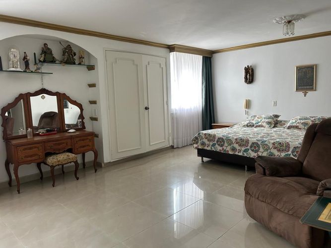 Apartamento de 4 alcobas en venta en Manila, Medellín, 206 m² · foto 17 de 21