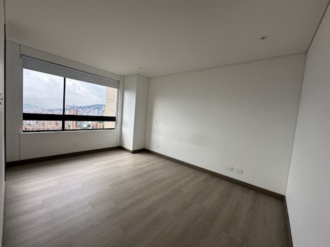 Apartamento de 2 alcobas en arriendo en Los Balsos, Medellín, 95 m² · foto 12 de 13