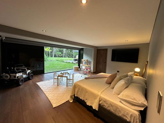 Casa de 4 alcobas en venta en Guarne, 614 m² · foto 3 de 10