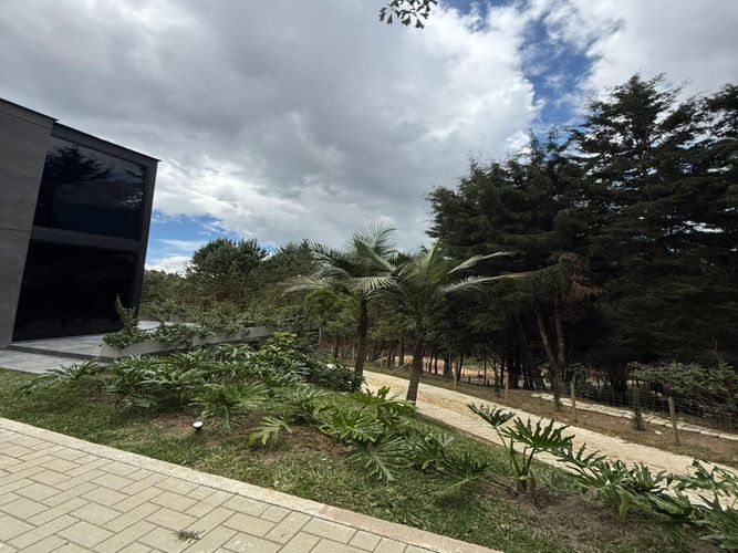 Casa de 4 alcobas en venta en Guarne, 614 m² · foto 6 de 10