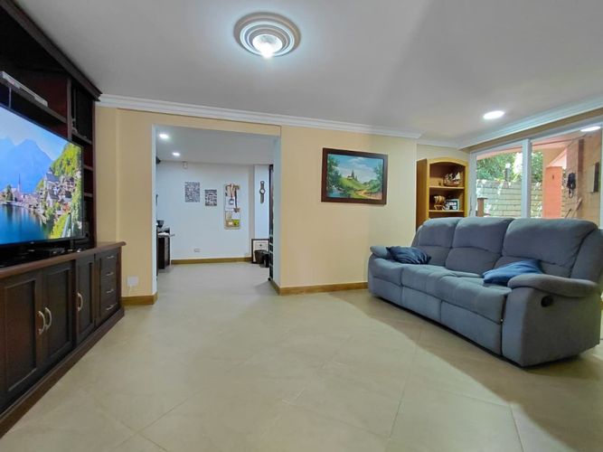 Casa de 4 alcobas en venta en El Campestre, Medellín, 300 m² · foto 19 de 24