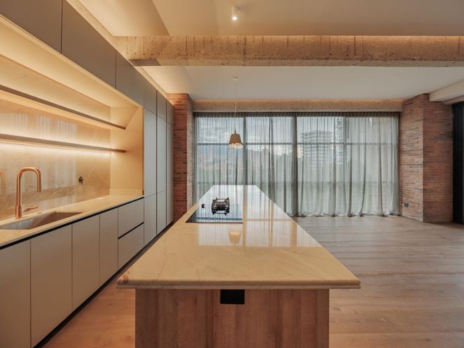 Apartamento de 4 alcobas en venta en Castropol, Medellín, 306 m² · foto 18 de 24