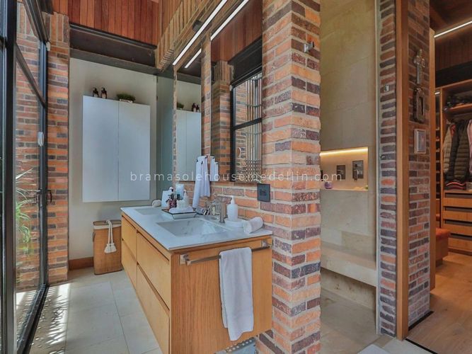 Casa de 4 alcobas en venta en Las Palmas, Medellín, 464 m² · foto 7 de 24