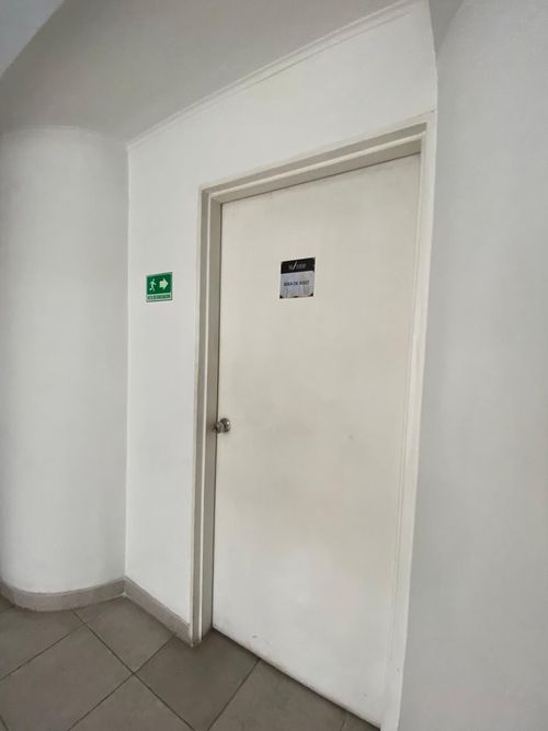 Local en venta en Caicedo, Medellín, 700 m² · foto 16 de 24