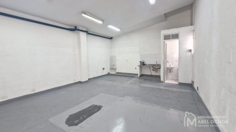 Bodega en arriendo en La Aguacatala, Medellín, 190 m² · foto 5 de 11