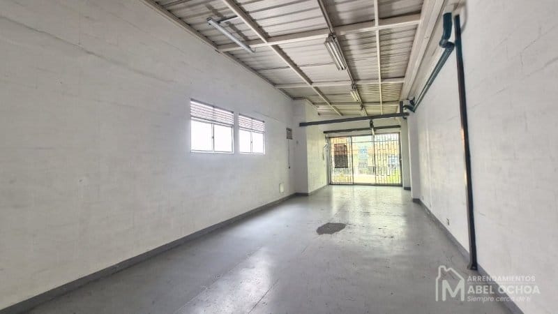Bodega en arriendo en La Aguacatala, Medellín, 190 m² · foto 8 de 11