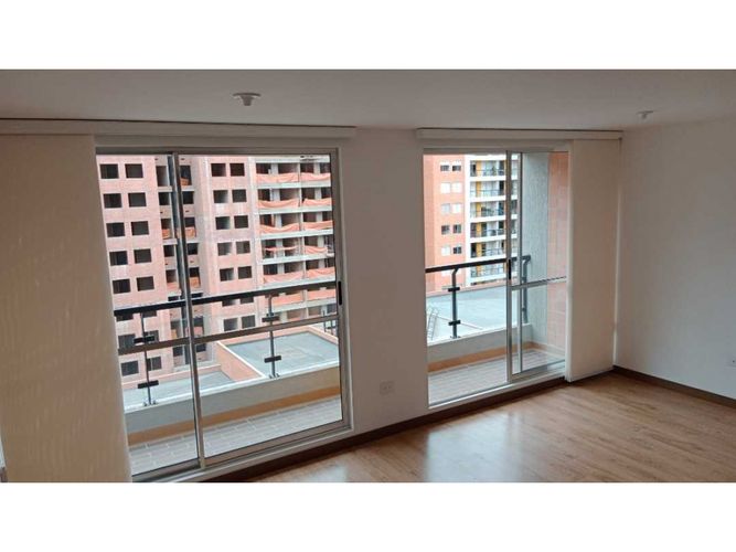 Apartamento de 3 alcobas en venta en Cr Roble Novaterra, Mosquera, 80 m² · foto 10 de 24