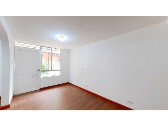 Casa de 3 alcobas en venta en La Fortuna, Funza, 73 m² · foto 3 de 22
