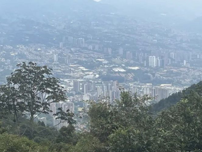 Lote en venta en La Doctora, Sabaneta, 3390 m² · foto 4 de 5
