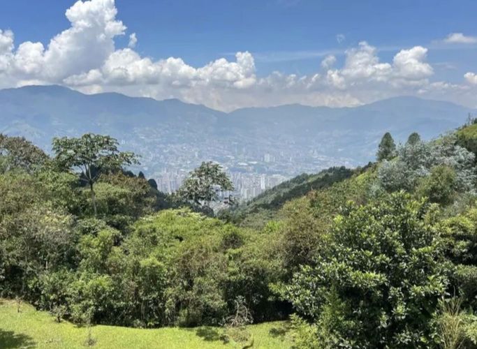 Lote en venta en La Doctora, Sabaneta, 3390 m² · foto 5 de 5