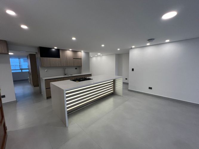 Apartamento de 3 alcobas en venta en Las Acacias, Medellín, 170 m² · foto 16 de 24