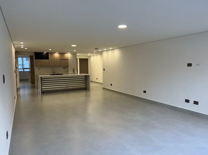 Apartamento de 3 alcobas en venta en Las Acacias, Medellín, 170 m² · foto 17 de 24