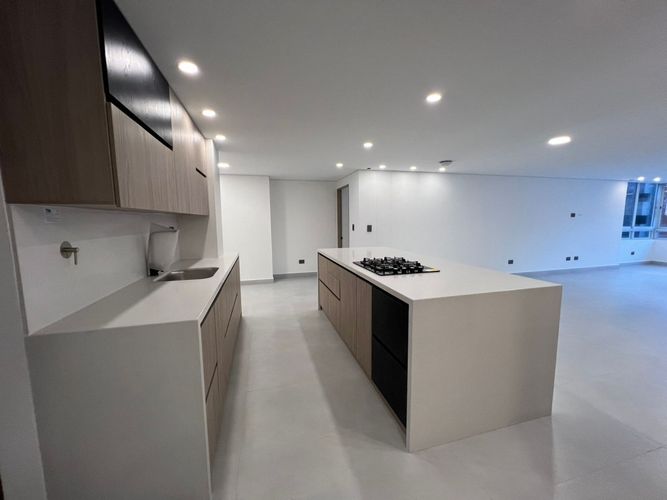 Apartamento de 3 alcobas en venta en Las Acacias, Medellín, 170 m² · foto 23 de 24