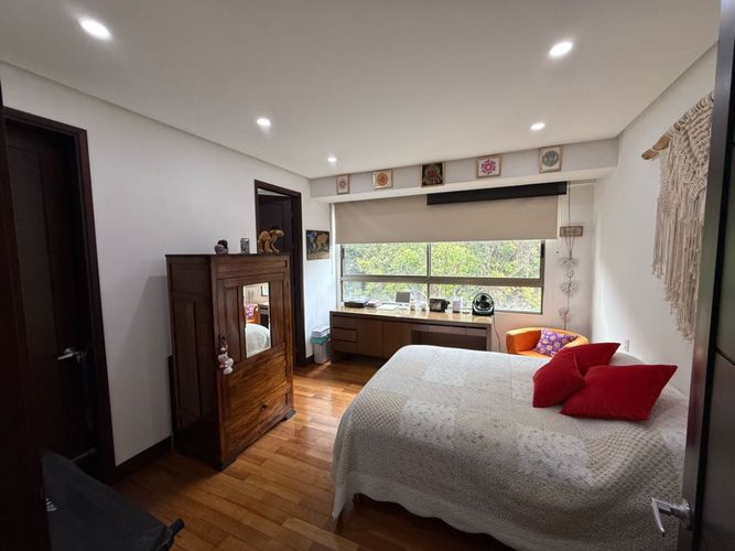 Apartamento de 4 alcobas en venta en La Calera, Medellín, 335 m² · foto 15 de 24